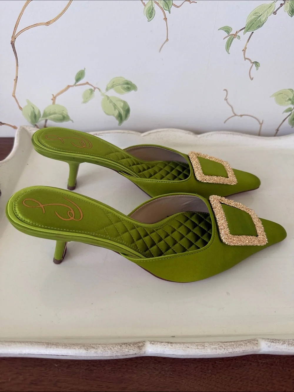 Sam Edelman Green Brit Kitten Satin Mules with Gold Buckle - Size 8.5 - Picture 2 of 14
